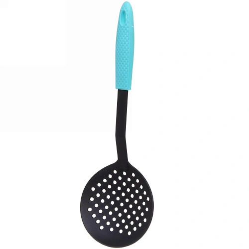 Шумовка кухонная пластиковая Гурман_3