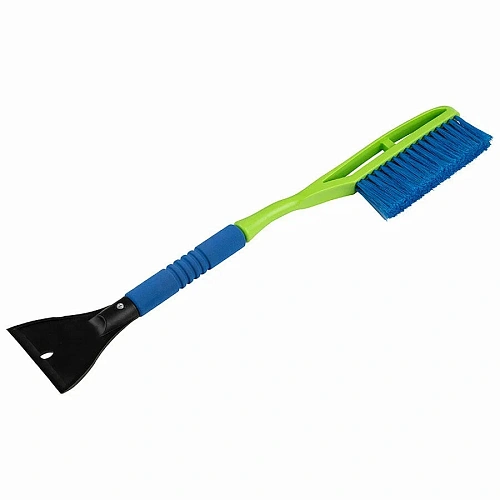Щетка автомобильная Oktan 635, 63 см, со скребком, зеленая